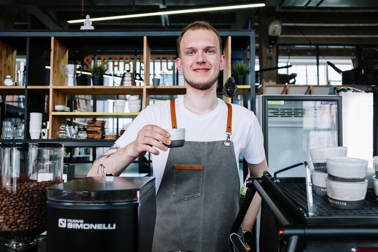 Kávová kostka ledu (Coffee Ice Cubes): Jak si připravit kostky z Cold Brew, které nerozředí nápoj