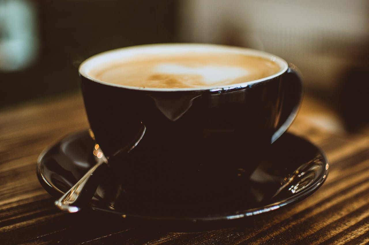 Cappuccino vs. Café au Lait: Přehled francouzské a italské tradice