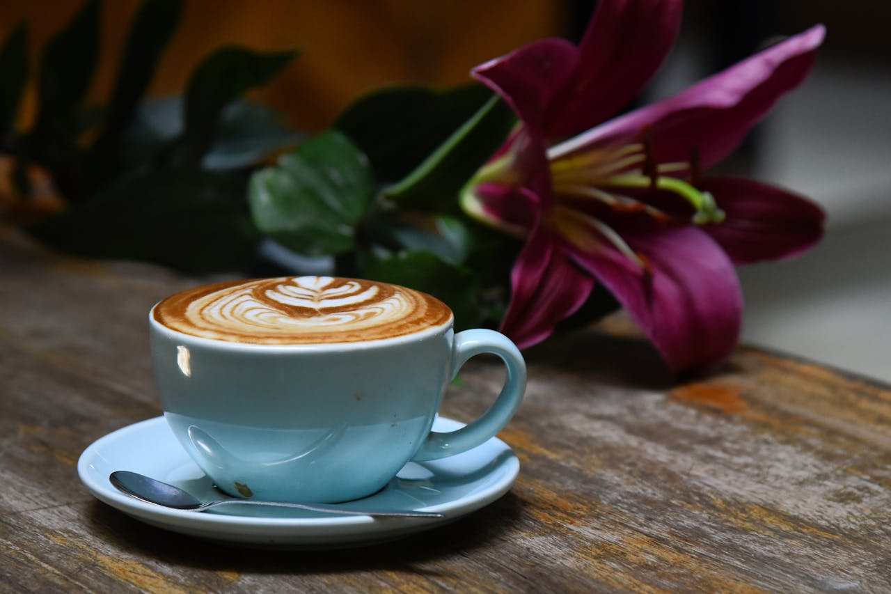 Latte Art pro začátečníky: Jednoduché vzory, se kterými začít